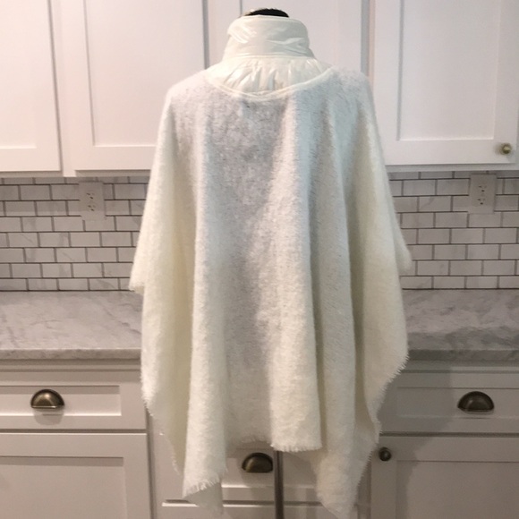 New Marc New York Pancho Womens One Size Ivory Bone Mushroom Cape Boho Sweater - Picture 4 of 8